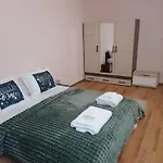 Apartment Evrika 4 *